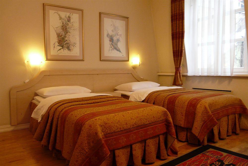 Grybas House Hotel Vilnius Exterior photo